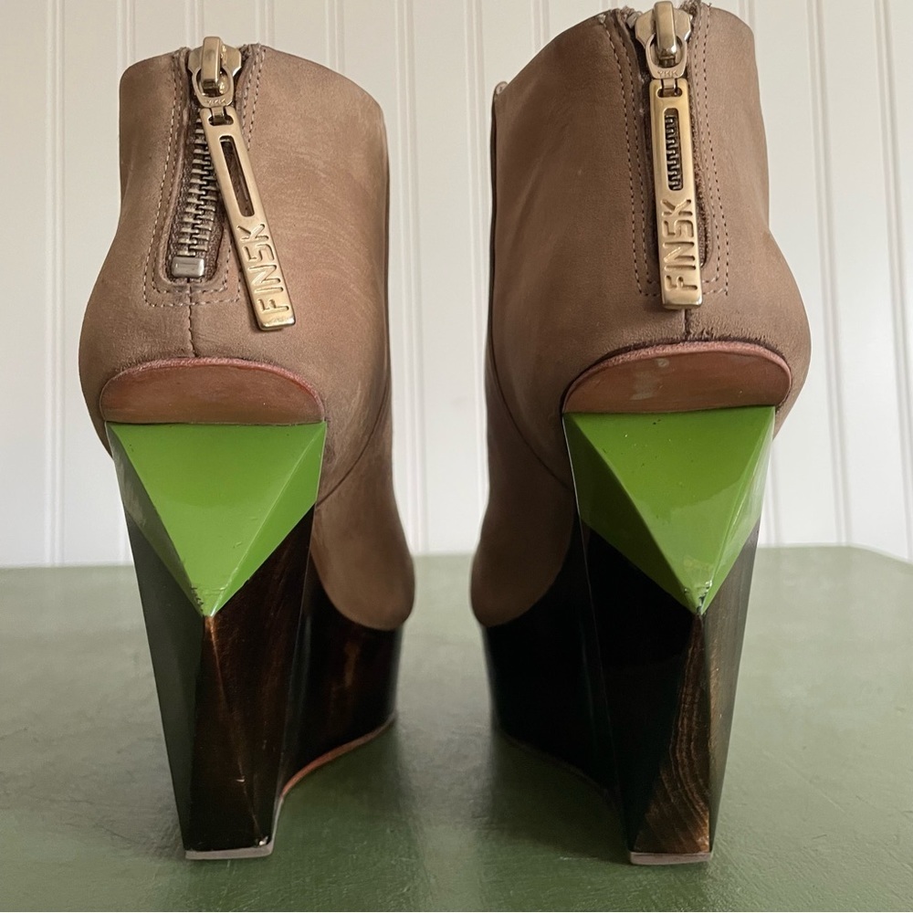 Finsk Avant Garde Architectural Wooden Wedges in Neutral Nubuck *Brazil* - Picture 5 of 16